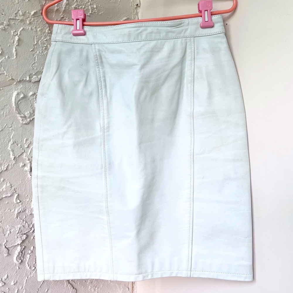 Byrnes & Baker - White Leather Miniskirt